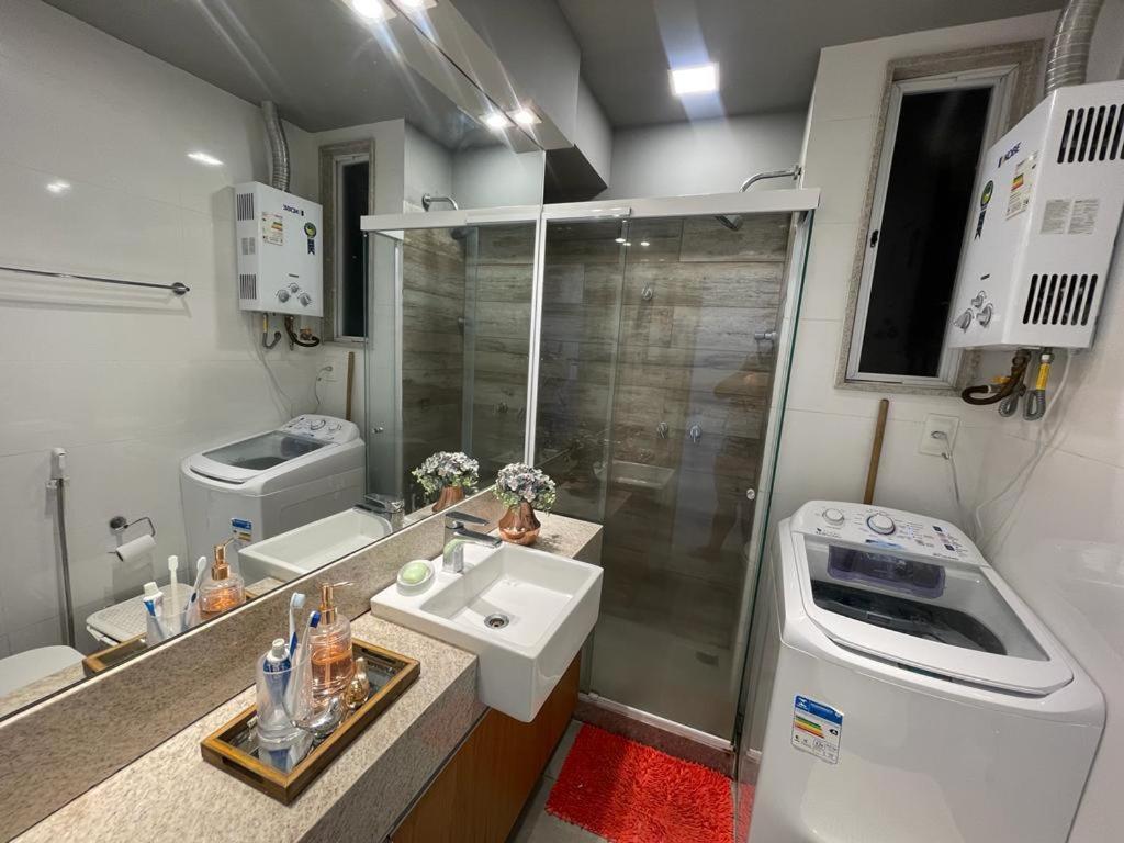 Lindo Apartamento Mobiliado, Uma Quadra Da Praia! Rio de Janeiro Exterior foto